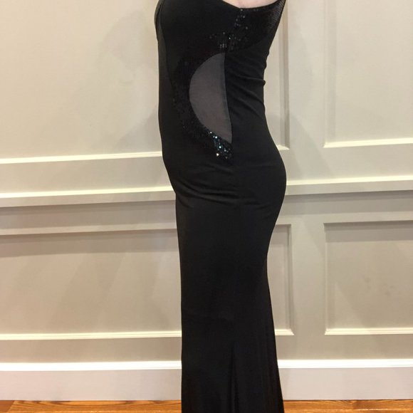 Elegant Black Long Dress - Picture 12 of 16
